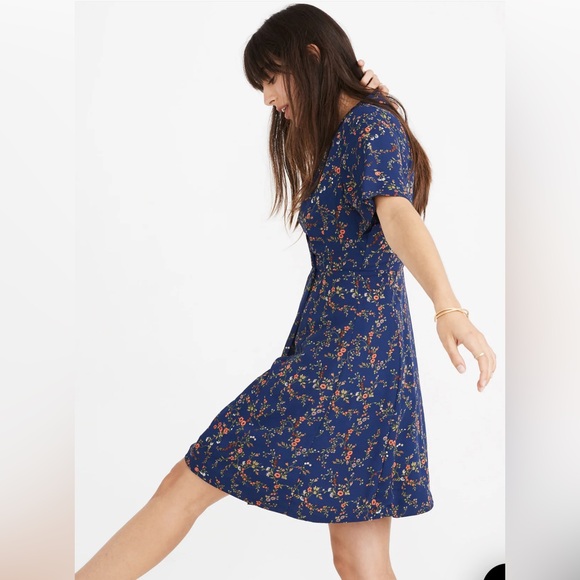 NWOT Madewell Amaranth Wrap Dress in Moonless Floral, Size 0 - Picture 2 of 16